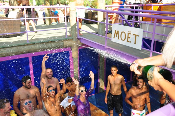 Champagne Showers @ Edde Sands